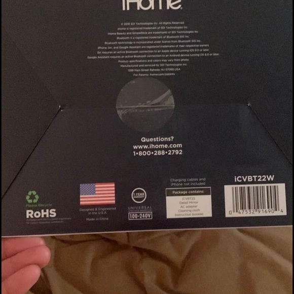 Retails for $100 i-home vanity Bluetooth speaker / mirror - Picture 6 of 11